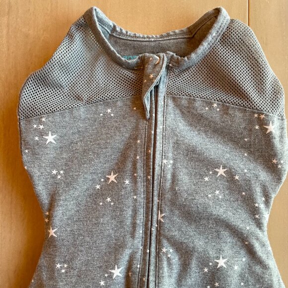 Happiest Baby Sleepea® 5-Second Baby Swaddle, Grey Stars - Size Small (5-12 lbs) - Picture 3 of 7